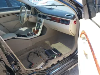 2007 Volvo S80 I6 with VIN YV1AS982071028937, listed as a IAAI auction lot 41892056 with 102,445 mi miles. Bid and sale history available at carsss.com. Image 5.