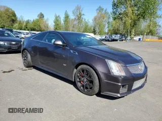 2014 Cadillac CTS-V z VIN 1G6DV1EP5E0113032, wystawiony jako Copart lot #53575285 z przebiegiem 127 456 mil mil oraz Szkoda całkowita • Salvage title. Historia ofert i sprzedaży dostępna na DreamBid. Obrazek 4.