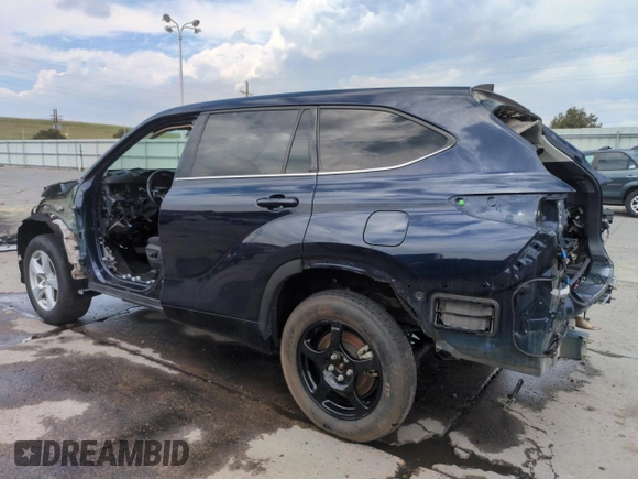 2022 Toyota Highlander LE with VIN 5TDBZRBH6NS574953, listed as a Copart auction lot 61463305 with Not provided miles and Salvage title. Bid and sale history available at DreamBid. Image 2.