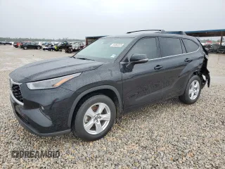 2022 Toyota Highlander LE z VIN 5TDZZRAH5NS553351, wystawiony jako Copart lot #54062325 z przebiegiem 38 651 mil mil oraz Szkoda całkowita • Salvage title. Historia ofert i sprzedaży dostępna na DreamBid. Obrazek 1.