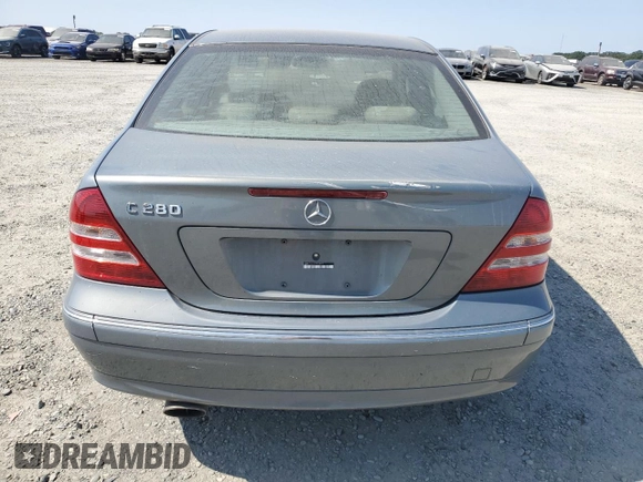 2007 Mercedes-Benz C z VIN WDBRF54J47A928869, wystawiony jako Copart lot #59620155 z przebiegiem 177 186 mil mil oraz Szkoda całkowita • Salvage title. Historia ofert i sprzedaży dostępna na DreamBid. Obrazek 6.