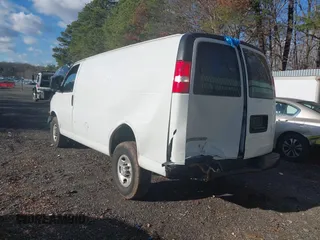 2020 Chevrolet Express Cargo with VIN 1GCWGAFPXL1145075, listed as a IAAI auction lot 41215528 with 115,466 mi miles and . Bid and sale history available at DreamBid. Image 3.
