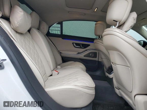 2024 Mercedes-Benz S 580 с VIN W1K6G7GB9RA306312, выставлен на аукционе Copart как лот 55761695 с пробегом 5 461 миль миль и Списание • Salvage title. История ставок и продаж доступна на DreamBid. Изображение 10.