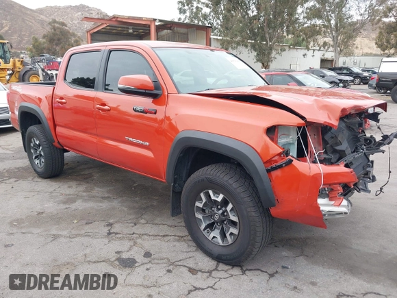 2017 Toyota Tacoma SR5 z VIN 3TMAZ5CN7HM050496, wystawiony jako IAAI lot #40958166 z przebiegiem 104 950 mil mil oraz . Historia ofert i sprzedaży dostępna na DreamBid. Obrazek 1.