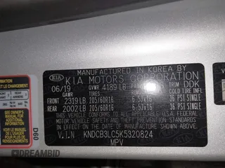 2019 Kia Niro LX with VIN KNDCB3LC5K5320824, listed as a IAAI auction lot 41996036 with 66,717 mi miles. Bid and sale history available at carsss.com. Image 9.