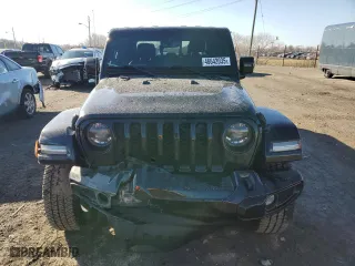 2021 Jeep Gladiator High Altitude with VIN 1C6HJTFG4ML621484, listed as a Copart auction lot 46642035 with 75,272 mi miles and Salvage Title. Bid and sale history available at carsss.com. Image 5.