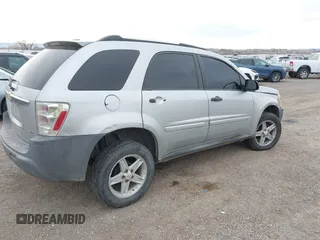 2005 Chevrolet Equinox LS with VIN 2CNDL23F456008018, listed as a IAAI auction lot 41774232 with 1 mi miles. Bid and sale history available at carsss.com. Image 4.