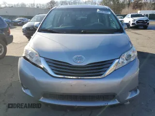 2013 Toyota Sienna XLE AAS z VIN 5TDYK3DC1DS389687, wystawiony jako Copart lot #44355905 z przebiegiem 188 780 mil mil oraz Szkoda całkowita • Salvage title. Historia ofert i sprzedaży dostępna na DreamBid. Obrazek 5.