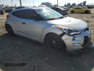 2013 Hyundai Veloster w/Black Int with VIN KMHTC6AD0DU088518, listed as a Copart auction lot 50732385 with 130,395 mi miles and Clean Title. Bid and sale history available at carsss.com. Image 4.