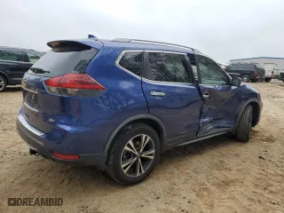 2019 Nissan Rogue SV with VIN JN8AT2MTXKW262785, listed as a Copart auction lot 51082715 with 70,189 mi miles and Salvage Title. Bid and sale history available at carsss.com. Image 3.