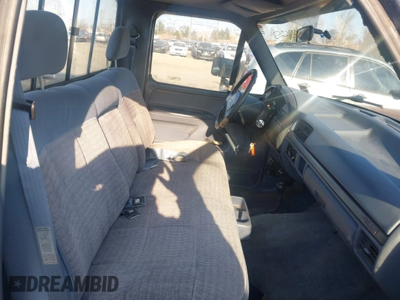 1993 Ford F-150 с VIN 2FTEF14N9PCA06253, выставлен на аукционе IAAI как лот 41905093 с пробегом 113 352 миль миль и . История ставок и продаж доступна на DreamBid. Изображение 5.