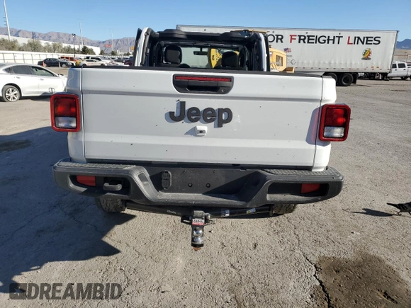 2021 Jeep Gladiator 80th Anniversary with VIN 1C6HJTAG7ML524612, listed as a Copart auction lot 42035885 with 32,742 mi miles and Salvage title. Bid and sale history available at DreamBid. Image 6.