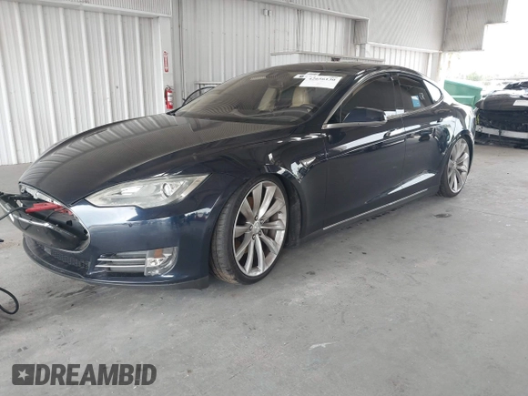 2014 Tesla Model S 60 с VIN 5YJSA1H11EFP60357, выставлен на аукционе IAAI как лот 42656130 с пробегом 133 344 миль миль и . История ставок и продаж доступна на DreamBid. Изображение 19.