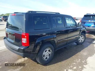 2013 Jeep Patriot Sport with VIN 1C4NJPBA1DD272752, listed as a IAAI auction lot 42080920 with 153,526 mi miles. Bid and sale history available at carsss.com. Image 4.