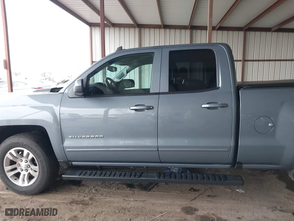 2016 Chevrolet Silverado 1500 LT with VIN 1GCRCREC5GZ165179, listed as a IAAI auction lot 40793646 with 86,505 mi miles. Bid and sale history available at carsss.com. Image 14.