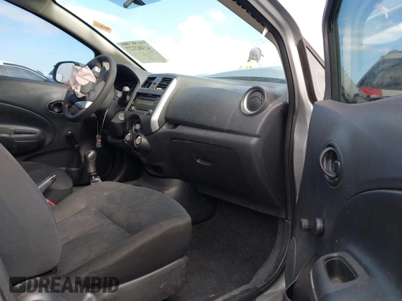 2014 Nissan Note S Plus z VIN 3N1CE2CP7EL423853, wystawiony jako IAAI lot #42402127 z przebiegiem 199 799 mil mil oraz . Historia ofert i sprzedaży dostępna na DreamBid. Obrazek 5.
