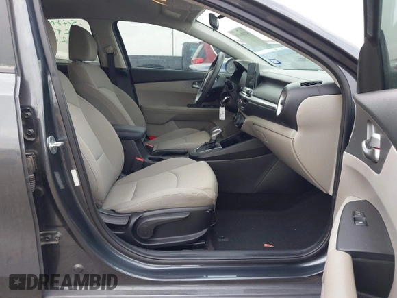 2021 Kia Forte LXS with VIN 3KPF24AD9ME358627, listed as a IAAI auction lot 42106430 with 56,589 mi miles and . Bid and sale history available at DreamBid. Image 5.