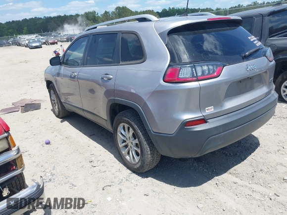 2020 Jeep Cherokee Latitude z VIN 1C4PJLCB6LD582449, wystawiony jako IAAI lot #42149389 z przebiegiem 121 499 mil mil oraz . Historia ofert i sprzedaży dostępna na DreamBid. Obrazek 3.