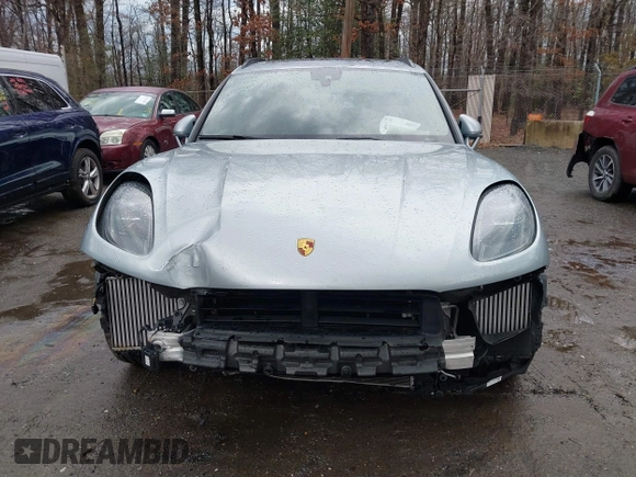 2022 Porsche Macan Turbo with VIN WP1AF2A52NLB31072, listed as a IAAI auction lot 41444252 with 38,595 mi miles and . Bid and sale history available at DreamBid. Image 12.