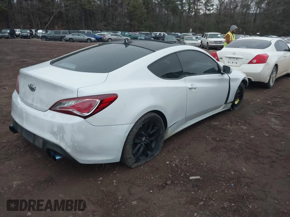 2013 Hyundai Genesis Coupe R-Spec with VIN KMHHT6KD3DU104277, listed as a IAAI auction lot 41191432 with 106,311 mi miles and . Bid and sale history available at DreamBid. Image 4.