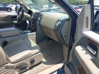 2006 Ford F-150 XLT с VIN 1FTPX14526NA75168, выставлен на аукционе IAAI как лот 42396004 с пробегом 191 989 миль миль и . История ставок и продаж доступна на DreamBid. Изображение 5.