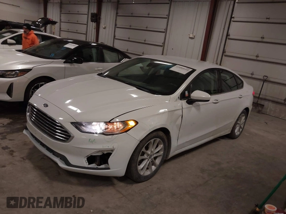 2019 Ford Fusion SE with VIN 3FA6P0H78KR210183, listed as a IAAI auction lot 41489110 with 139,615 mi miles. Bid and sale history available at carsss.com. Image 2.