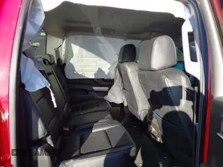 2018 Chevrolet Silverado 1500 LT with VIN 3GCUKREC7JG359913, listed as a IAAI auction lot 41848404 with 125,377 mi miles. Bid and sale history available at carsss.com. Image 8.