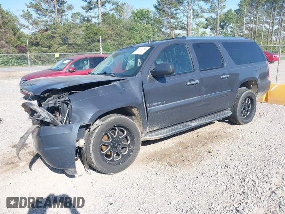 2008 GMC Yukon XL z VIN 1GKFK668X8J197029, wystawiony jako IAAI lot #42052242 z przebiegiem 193 928 mil mil oraz . Historia ofert i sprzedaży dostępna na DreamBid. Obrazek 2.