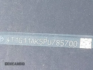 2023 Toyota Camry SE z VIN 4T1G11AK5PU785700, wystawiony jako IAAI lot #41845003 z przebiegiem 21 207 mil mil oraz . Historia ofert i sprzedaży dostępna na DreamBid. Obrazek 18.