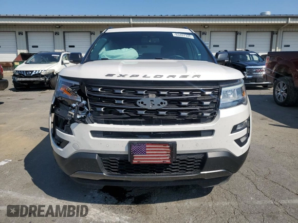 2017 Ford Explorer XLT z VIN 1FM5K8D82HGE21425, wystawiony jako Copart lot #63497335 z przebiegiem 97 144 mil mil oraz Szkoda całkowita • Salvage title. Historia ofert i sprzedaży dostępna na DreamBid. Obrazek 5.