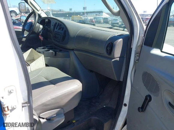 2006 Ford Econoline Cargo Van with VIN 1FTNE24L56DA64432, listed as a IAAI auction lot 41888024 with 245,481 mi miles. Bid and sale history available at carsss.com. Image 5.