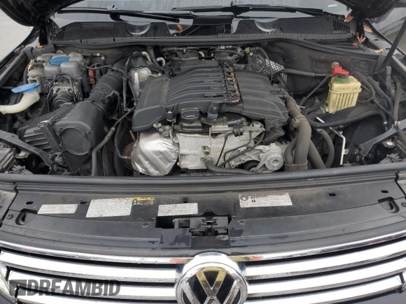 2017 Volkswagen Touareg Wolfsburg Edition z VIN WVGRF7BPXHD006302, wystawiony jako Copart lot #44783475 z przebiegiem 138 244 mil mil oraz Czysty tytuł • Clean title. Historia ofert i sprzedaży dostępna na DreamBid. Obrazek 12.