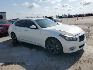 2016 Infiniti Q70 z VIN JN1BY1PP5GM631133, wystawiony jako Copart lot #75826404 z przebiegiem Nie podano mil oraz Czysty tytuł • Clean title. Historia ofert i sprzedaży dostępna na DreamBid. Obrazek 4.