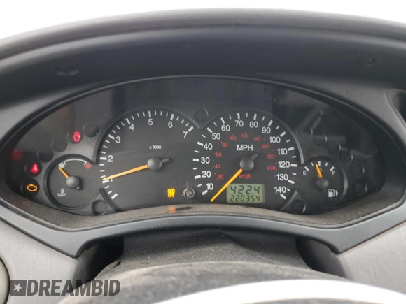 2004 Ford Focus with VIN 3FAFP37Z14R102723, listed as a Copart auction lot 44138195 with 220,354 mi miles and Salvage title. Bid and sale history available at DreamBid. Image 9.