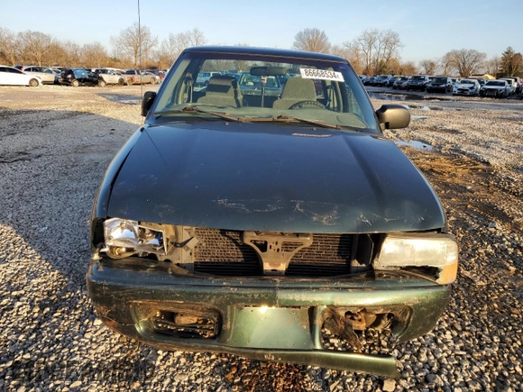 2002 GMC Sonoma SL with VIN 1GTCS19W628213723, listed as a Copart auction lot 86668534 with 90,858 mi miles and Salvage Title. Bid and sale history available at carsss.com. Image 5.