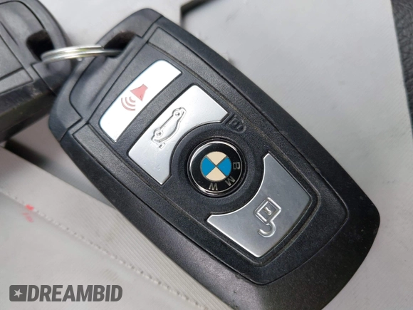 2015 BMW X3 xDrive28i with VIN 5UXWX9C57F0D61270, listed as a IAAI auction lot 42254938 with 185,550 mi miles and . Bid and sale history available at DreamBid. Image 11.