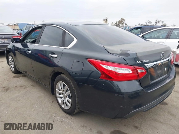 2016 Nissan Altima S with VIN 1N4AL3AP4GN344572, listed as a IAAI auction lot 42047459 with 129,336 mi miles and . Bid and sale history available at carsss.com. Image 3.