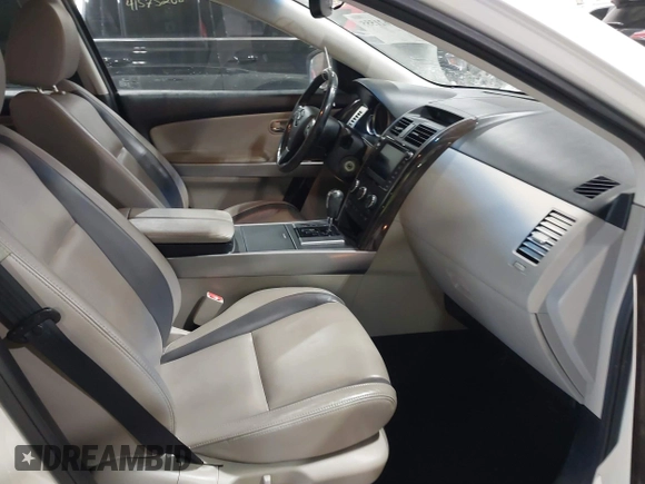 2010 Mazda CX-9 Touring with VIN JM3TB3MV3A0217887, listed as a IAAI auction lot 41621555 with 136,038 mi miles and . Bid and sale history available at carsss.com. Image 5.