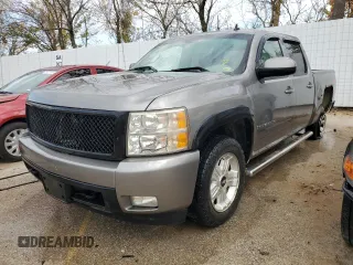 2007 Chevrolet Silverado 1500 LTZ with VIN 2GCEK13M471530197, listed as a Copart auction lot 72961043 with 210,164 mi miles and Salvage Title. Bid and sale history available at carsss.com. Image 1.