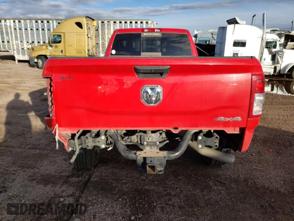 2022 Ram 2500 Tradesman z VIN 3C6UR5HLXNG319256, wystawiony jako Copart lot #77614424 z przebiegiem 43 755 mil mil oraz Szkoda całkowita • Salvage title. Historia ofert i sprzedaży dostępna na DreamBid. Obrazek 6.