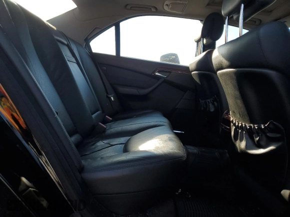 2005 Mercedes-Benz S-Class 4.3L with VIN WDBNG83J65A460364, listed as a Copart auction lot 84708264 with 209,231 mi miles and Clean Title. Bid and sale history available at carsss.com. Image 10.