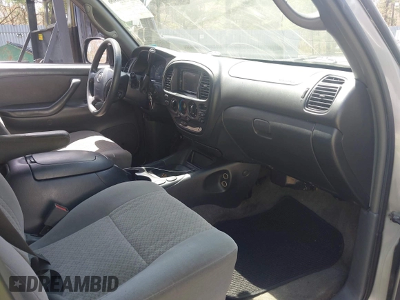 2004 Toyota Tundra SR5 with VIN 5TBDT44174S434897, listed as a IAAI auction lot 42128806 with 218,054 mi miles and . Bid and sale history available at DreamBid. Image 5.