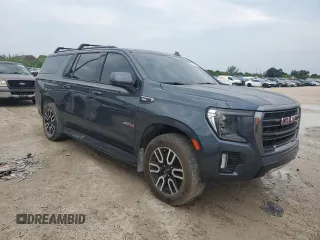 2021 GMC Yukon XL AT4 with VIN 1GKS2HKD4MR293229, listed as a Copart auction lot 66513544 with 89,303 mi miles and Salvage Title. Bid and sale history available at carsss.com. Image 4.