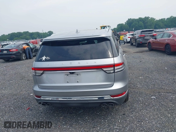 2020 Lincoln Aviator Reserve with VIN 5LM5J7XC8LGL32204, listed as a IAAI auction lot 42406158 with 83,227 mi miles and . Bid and sale history available at DreamBid. Image 16.