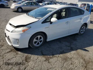 2013 Toyota Prius One z VIN JTDKN3DU2D5611195, wystawiony jako Copart lot #58633945 z przebiegiem 280 986 mil mil oraz Szkoda całkowita • Salvage title. Historia ofert i sprzedaży dostępna na DreamBid. Obrazek 1.
