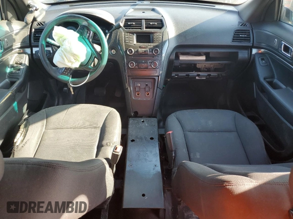 2016 Ford Utility Police Interceptor with VIN 1FM5K8AR8GGA08291, listed as a Copart auction lot 43563794 with 111,012 mi miles and Salvage Title. Bid and sale history available at carsss.com. Image 8.