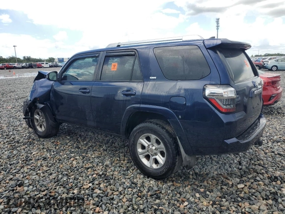 2017 Toyota 4Runner SR5 with VIN JTEZU5JR5H5161766, listed as a Copart auction lot 61364105 with 90,959 mi miles and Salvage title. Bid and sale history available at DreamBid. Image 2.