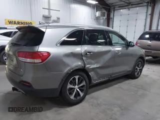 2017 Kia Sorento EX with VIN 5XYPHDA56HG322608, listed as a IAAI auction lot 40663020 with 88,770 mi miles and . Bid and sale history available at DreamBid. Image 4.