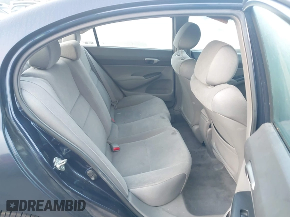 2006 Honda Civic LX z VIN 1HGFA16526L129544, wystawiony jako IAAI lot #42391680 z przebiegiem 98 225 mil mil oraz . Historia ofert i sprzedaży dostępna na DreamBid. Obrazek 8.