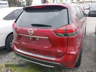 2020 Nissan Rogue SL z VIN 5N1AT2MT7LC814947, wystawiony jako IAAI lot #41934685 z przebiegiem 69 768 mil mil oraz . Historia ofert i sprzedaży dostępna na DreamBid. Obrazek 16.